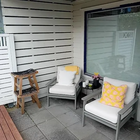 Apartament Practical Apartment, To Center, And Close To Ons 7 Min Walk