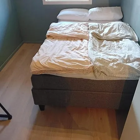 Practical Apartment, To Center