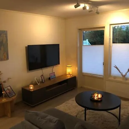 Practical Apartment, To Center, And Close To Ons 7 Min Walk شقة